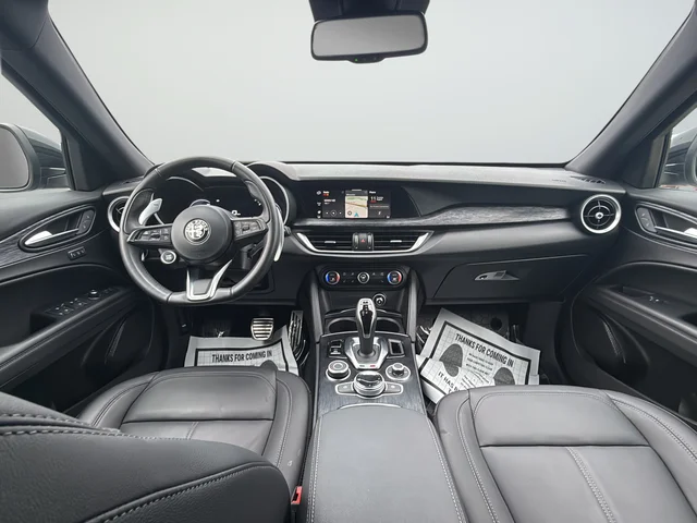Used 2024 Gray Alfa Romeo Sprint image 9