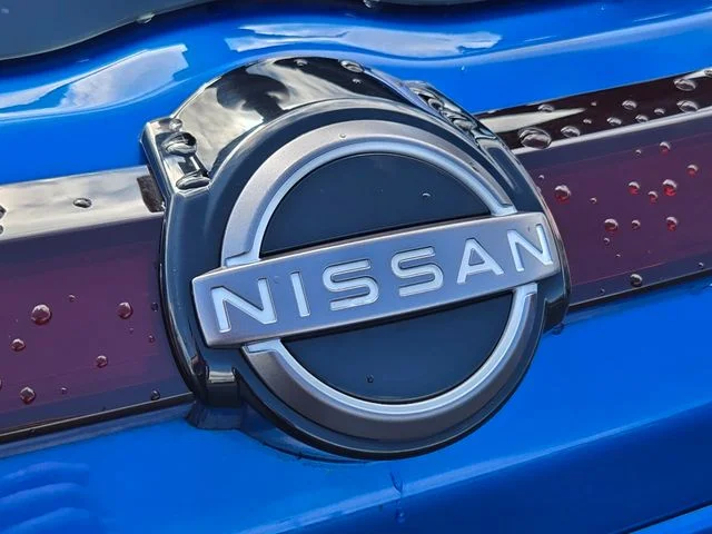 Used 2025 Blue Nissan S image 16