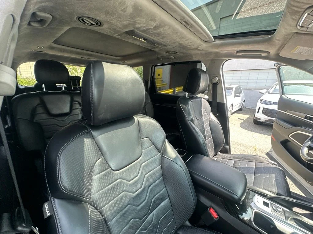 Used 2022 Gray Kia SX image 37