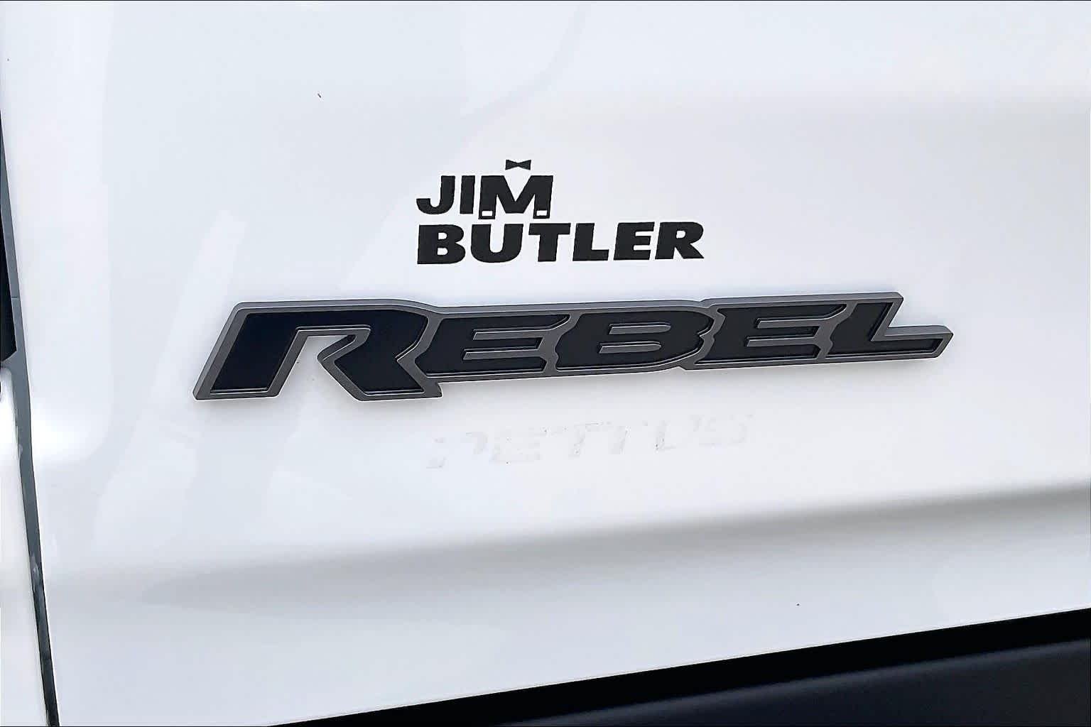 New 2026 Bright White Clear-Coat Exterior Paint RAM Rebel image 15