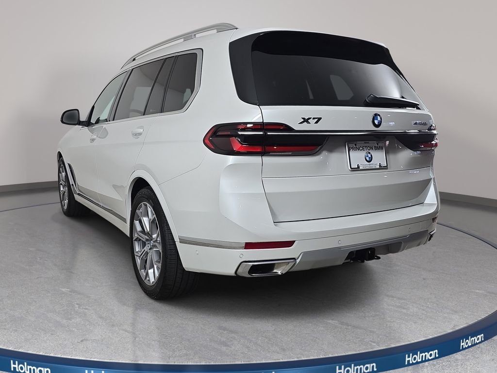 Used 2026 Mineral White Metallic BMW xDrive40i image 8