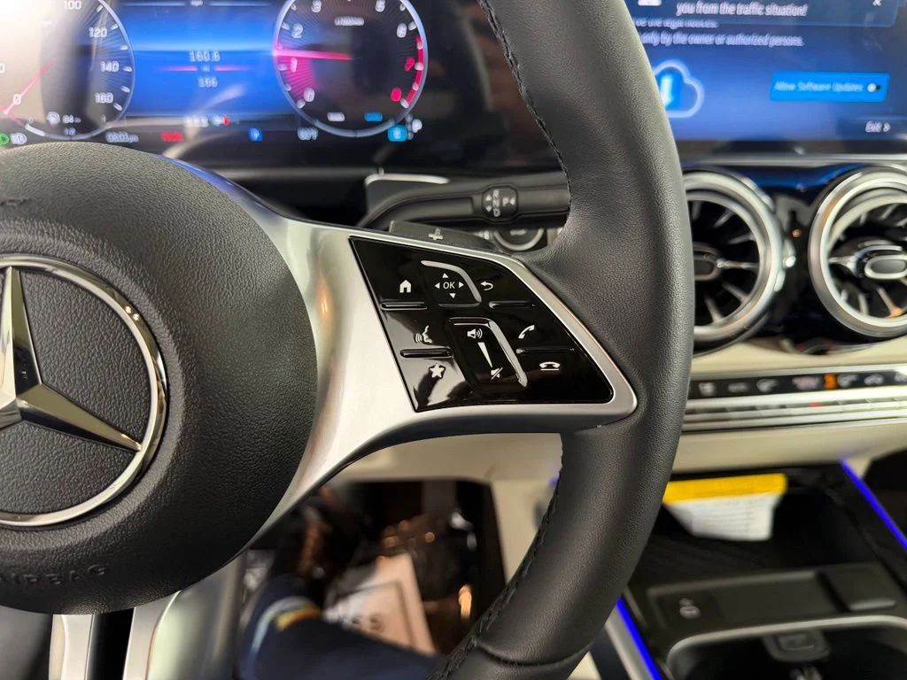 Certified Used 2025 Silver Mercedes-Benz GLB 250 image 17