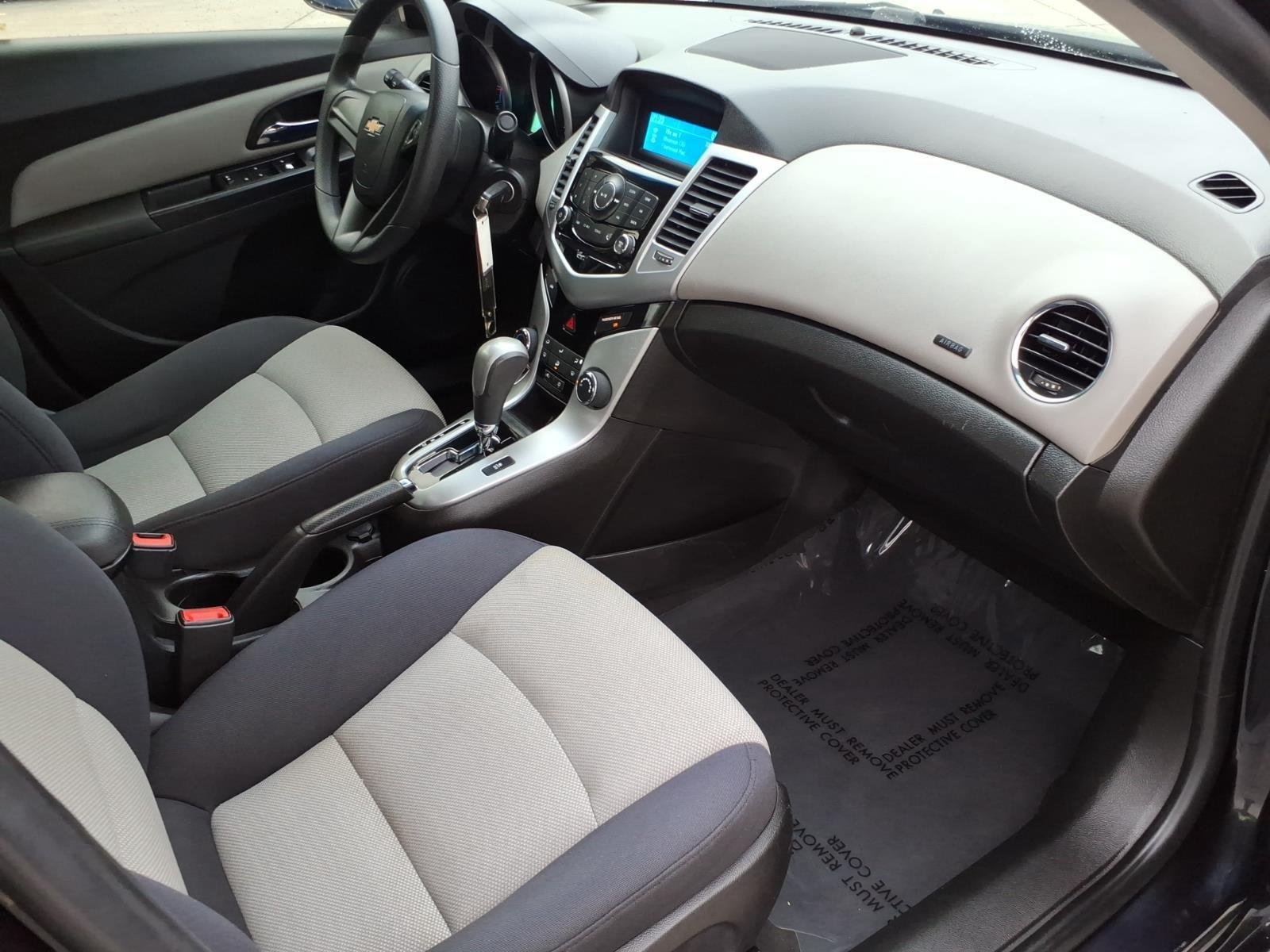 Used 2016 Blue Ray Metallic Chevrolet LS image 19