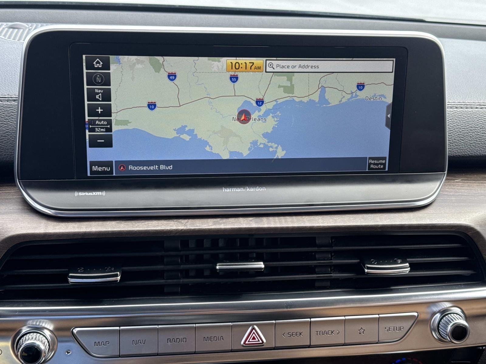 Used 2020 Ebony Black Kia SX image 25