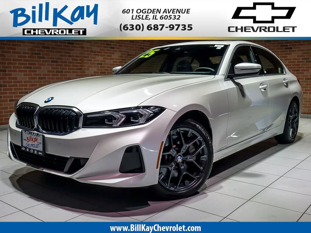2025 BMW 3 Series 330i xDrive Sedan's photo