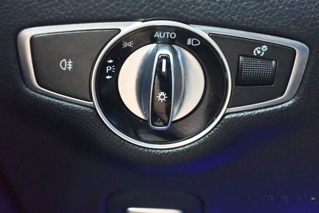 Used 2021 Black Mercedes-Benz E 350 image 23