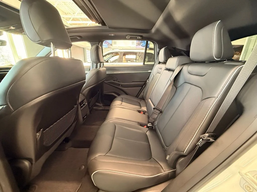 2025 Jeep Wagoneer S Limited - Photo 11