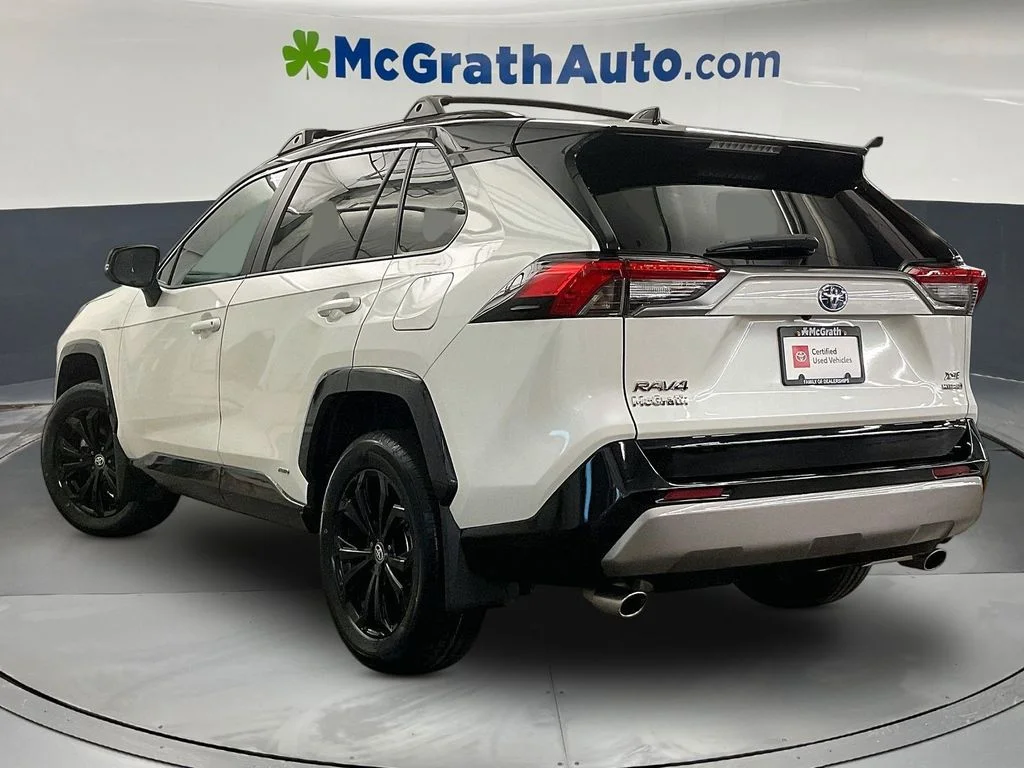 Certified Used 2022 White Toyota XSE image 3