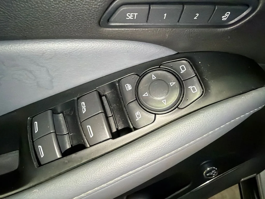 Used 2024 Moonstone Gray Metallic Buick Premium image 18