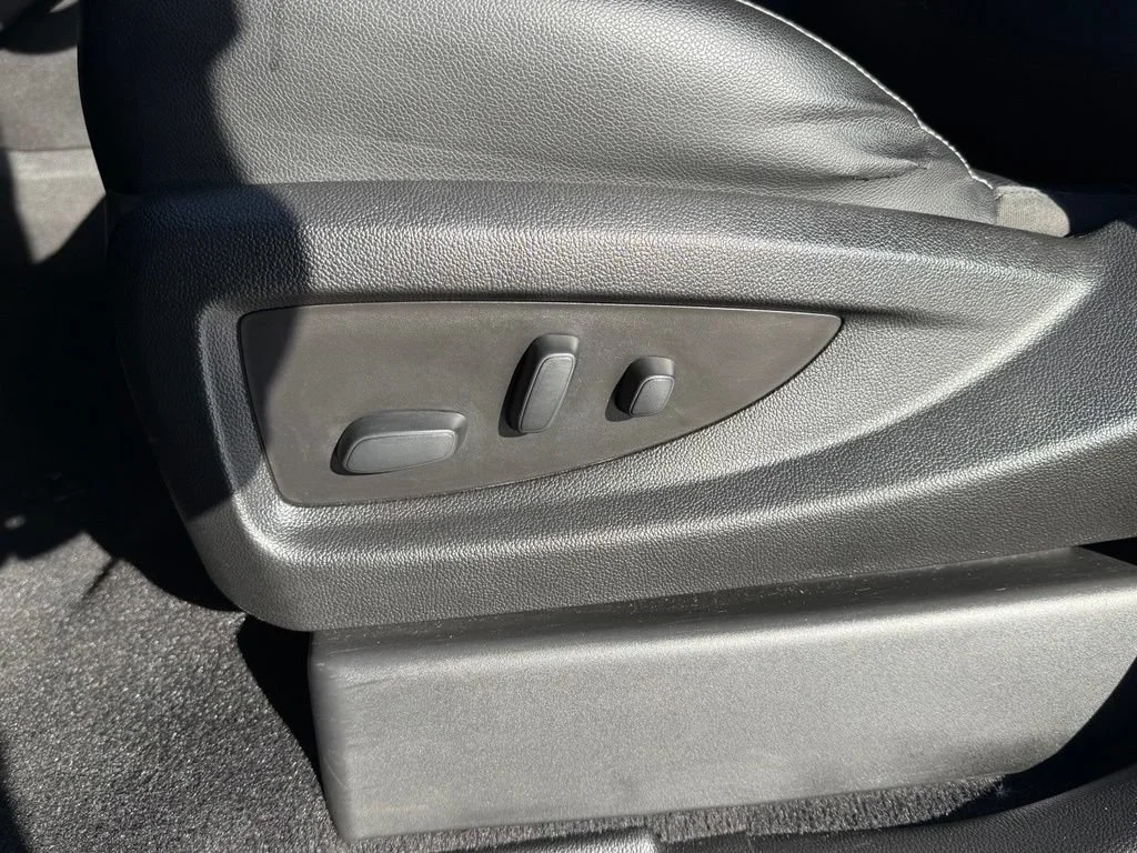 Used 2020 SATIN STEEL METALLIC Chevrolet Premier image 37