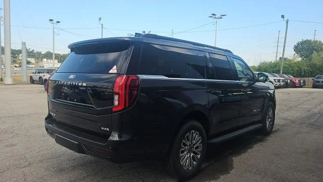 New 2027 Dark Matter Gray Metallic Ford Platinum 4WD image 27