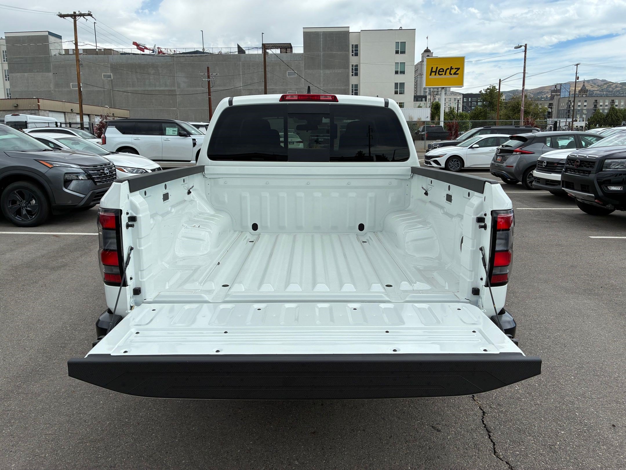 New 2026 Glacier White Nissan Crew Cab S image 23