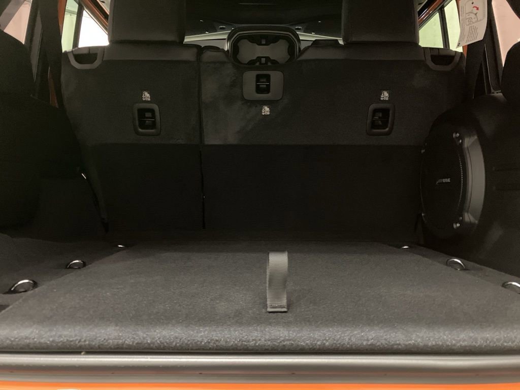 New 2026 Joose Exterior Paint Jeep Sahara image 16