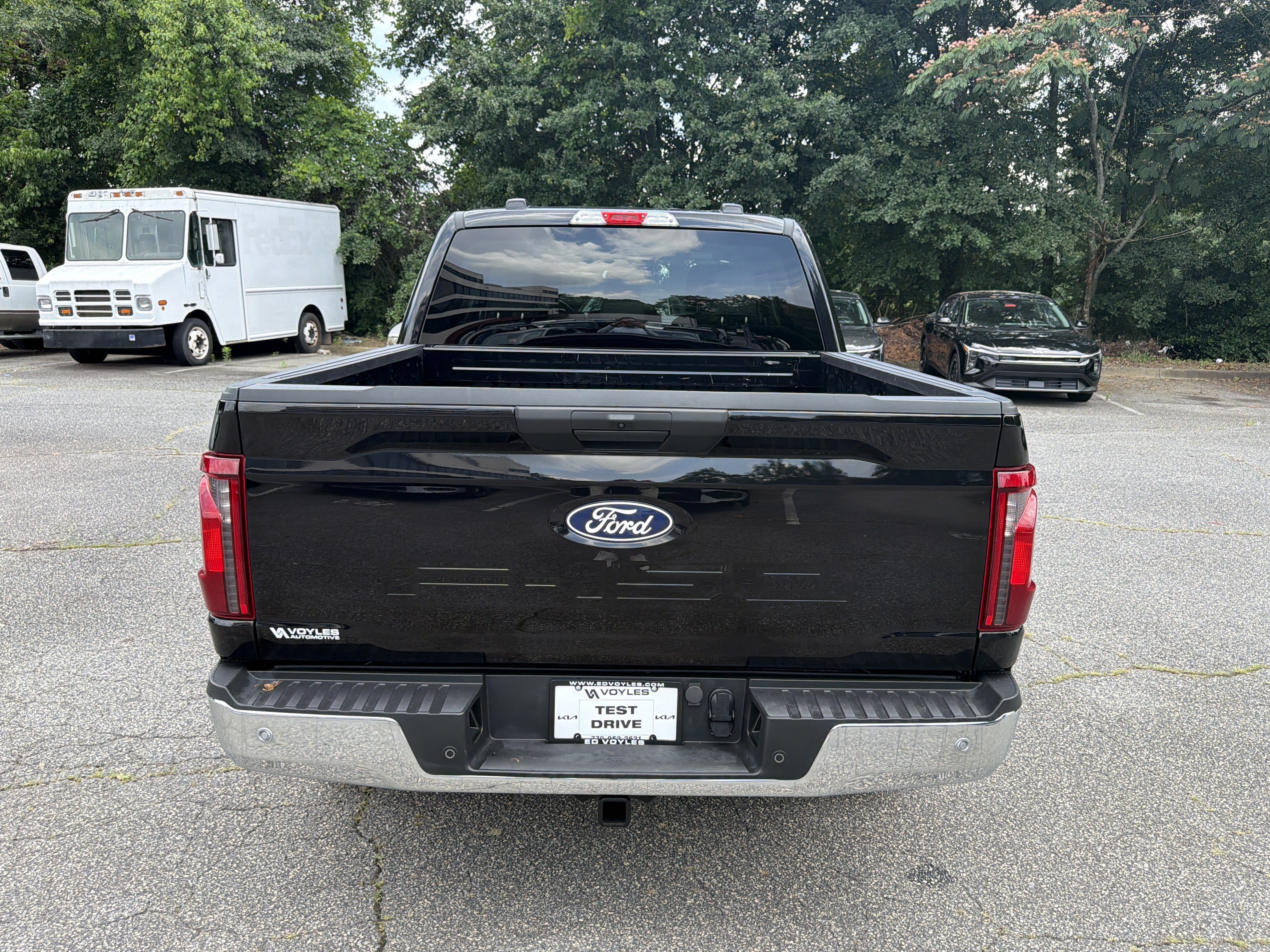 Used 2025 Black Metallic Ford XLT image 6