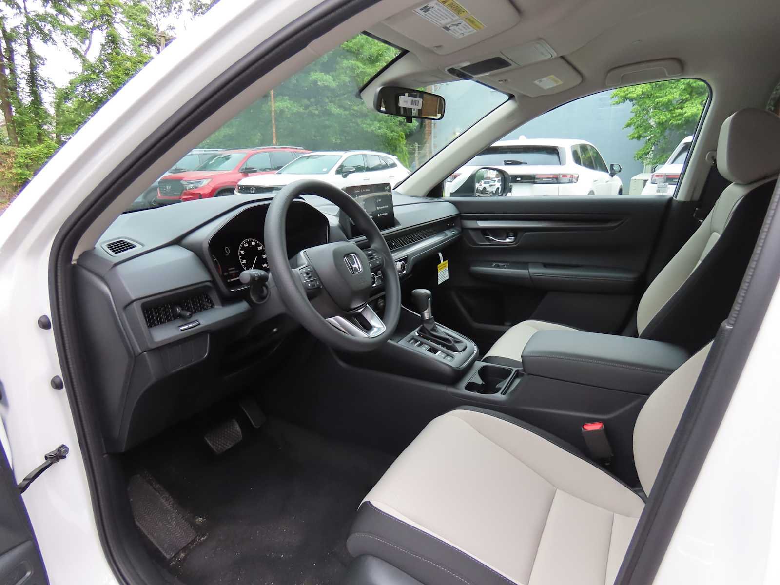 New 2026 Platinum White Pearl Honda LX image 2
