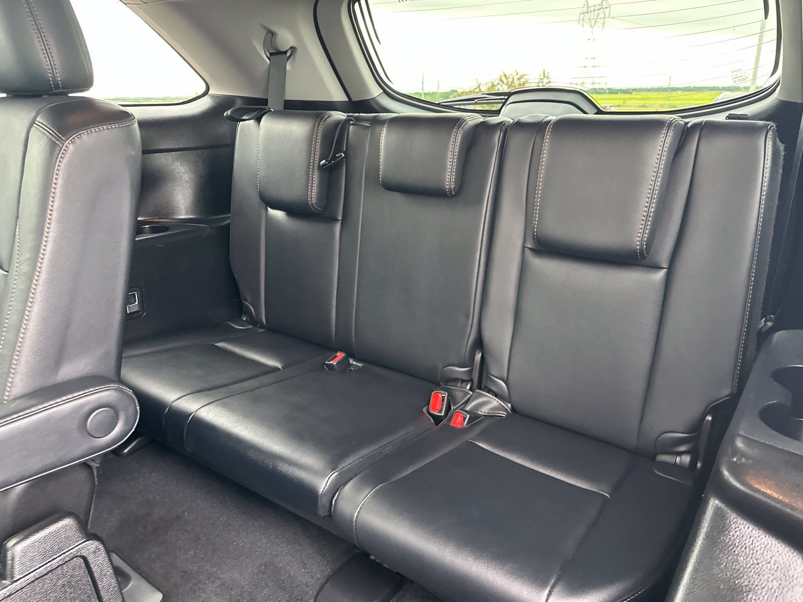 Used 2017  Toyota XLE image 25