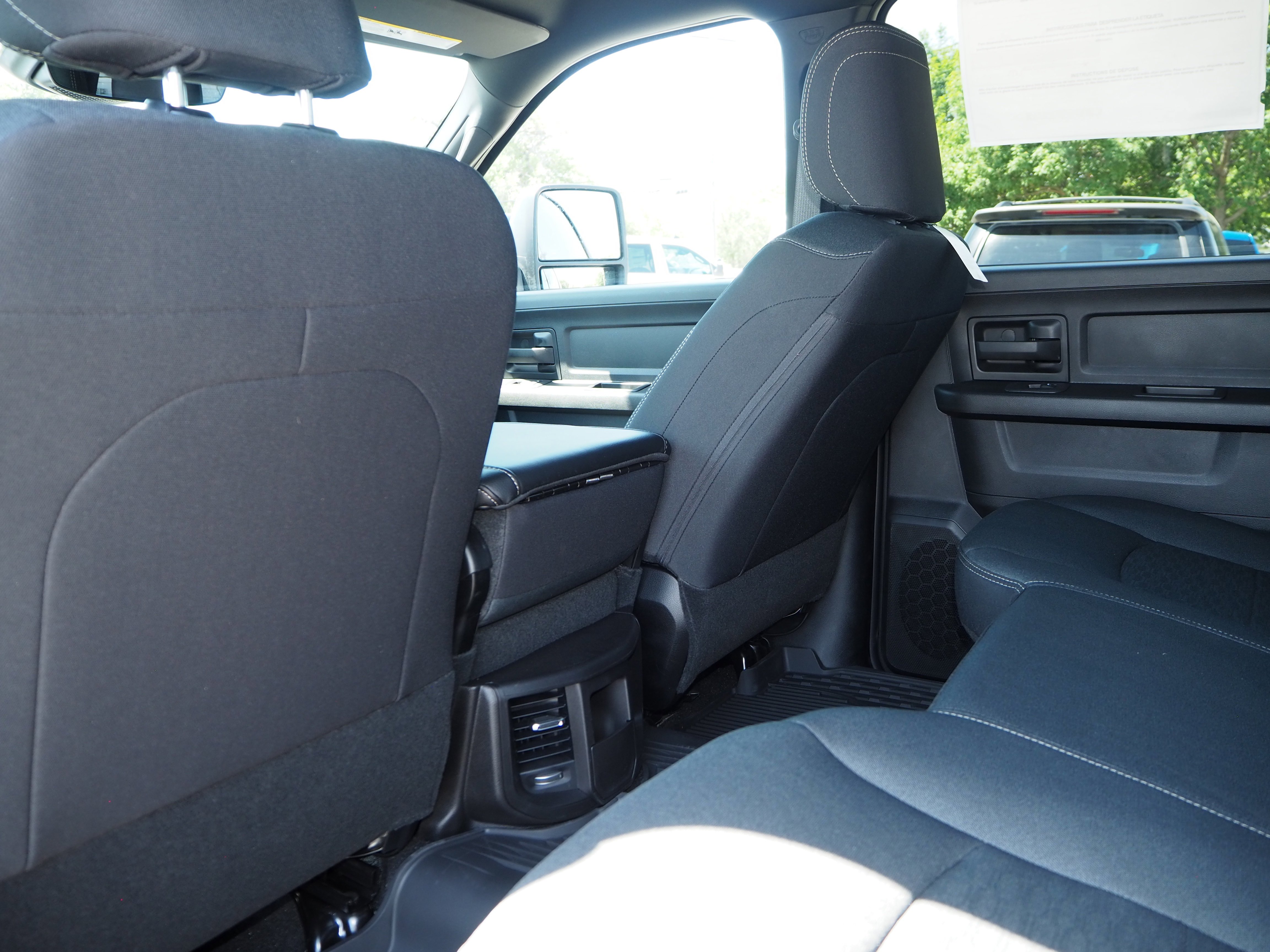 2025 RAM 2500 Tradesman - Photo 14