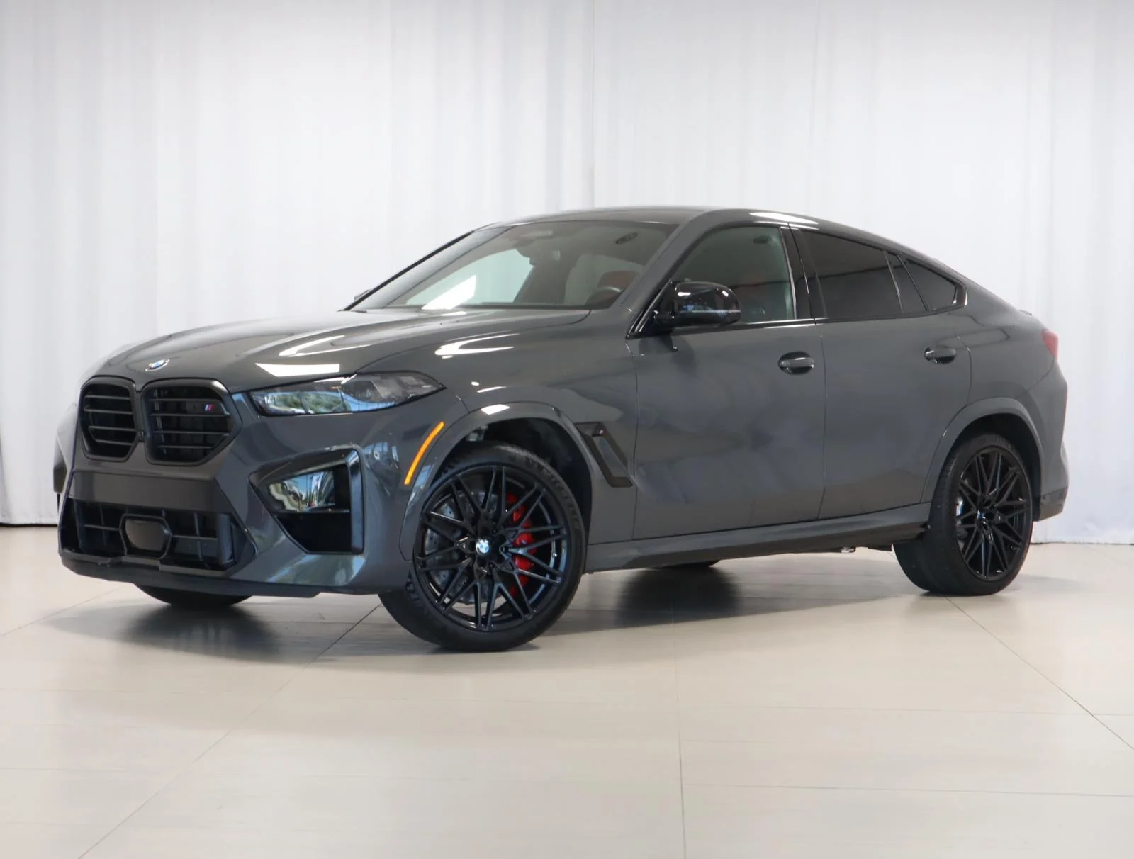 2025 BMW X6 M Competition's photo