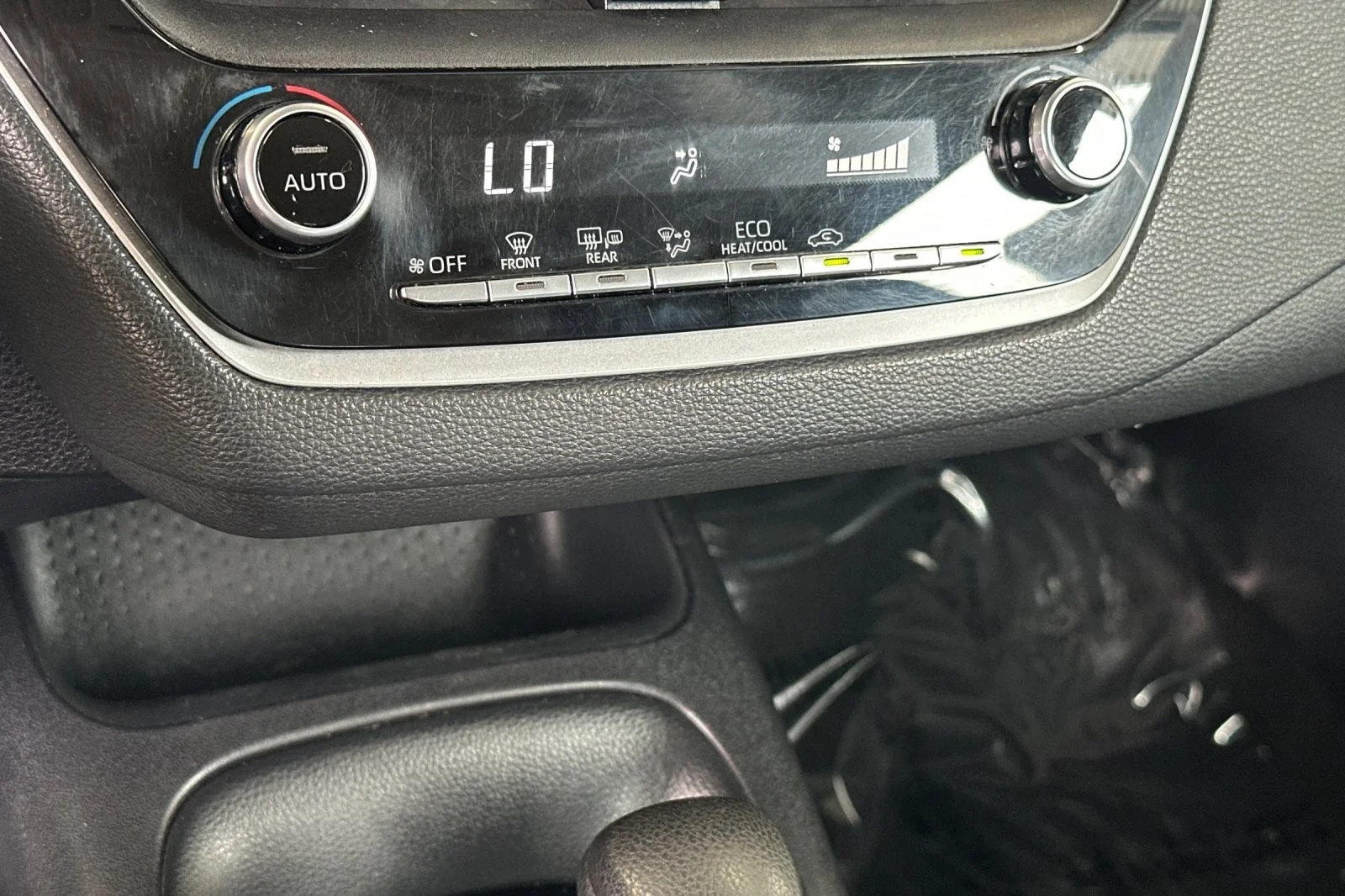 Certified Used 2020 Super White Toyota LE image 18