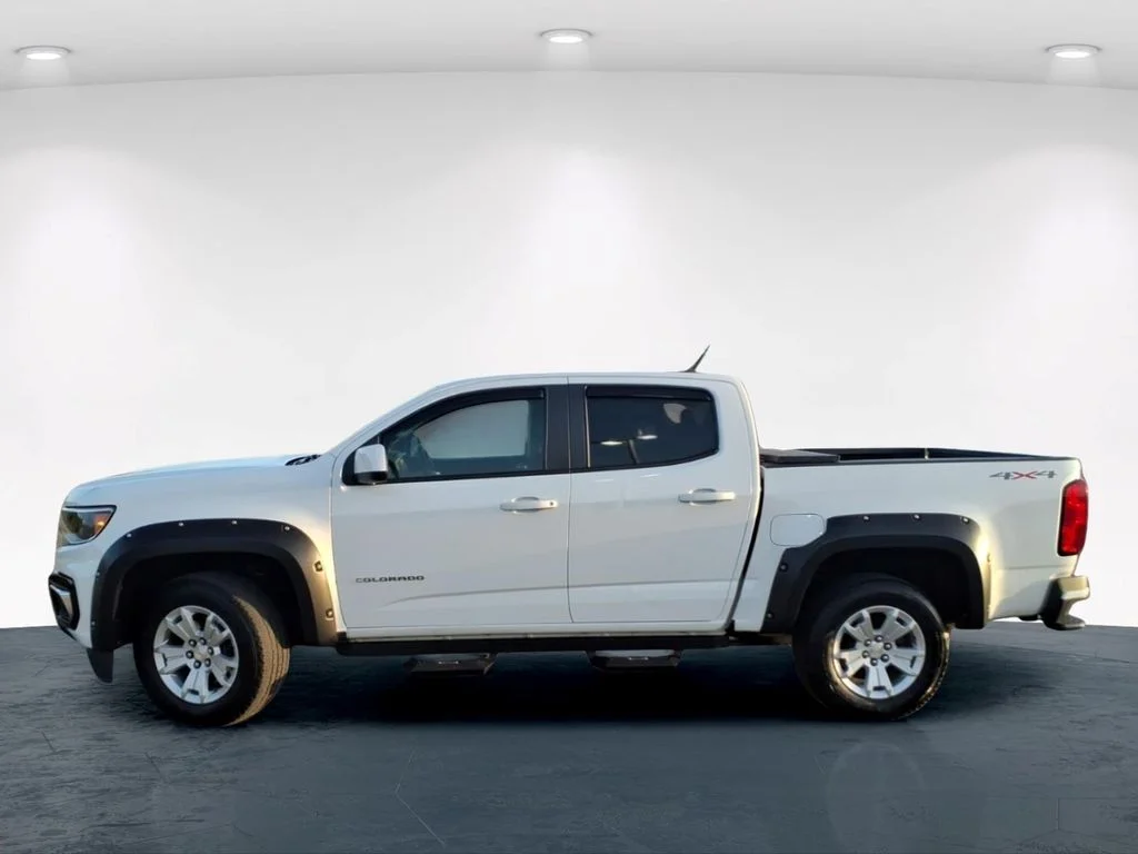 Certified Used 2022 White Chevrolet LT image 16