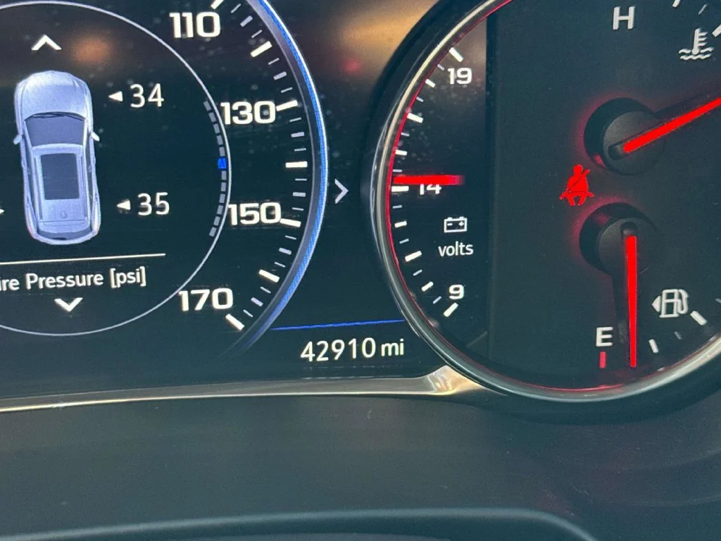 Used 2021 Blue Chevrolet RS image 48