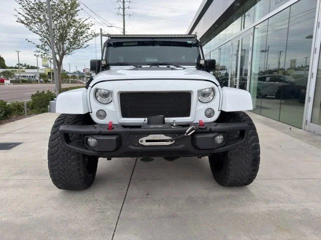 Used 2017 Bright White Clearcoat Jeep Rubicon Recon image 18