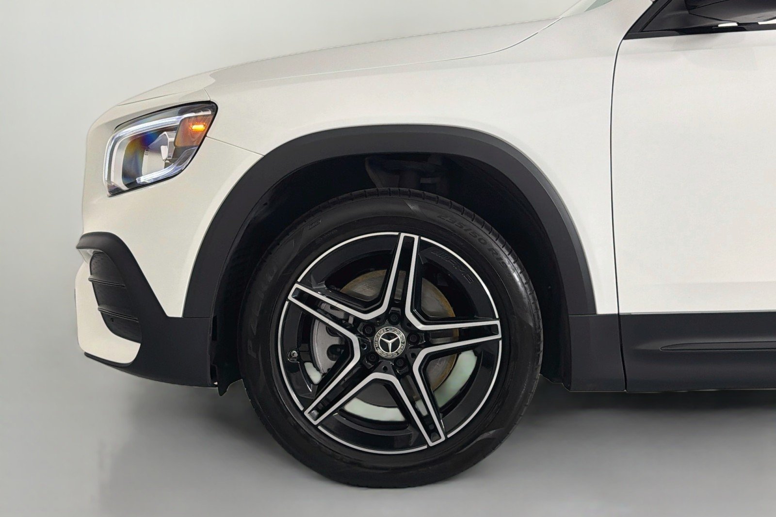 Used 2023 Polar White Mercedes-Benz 250 image 10