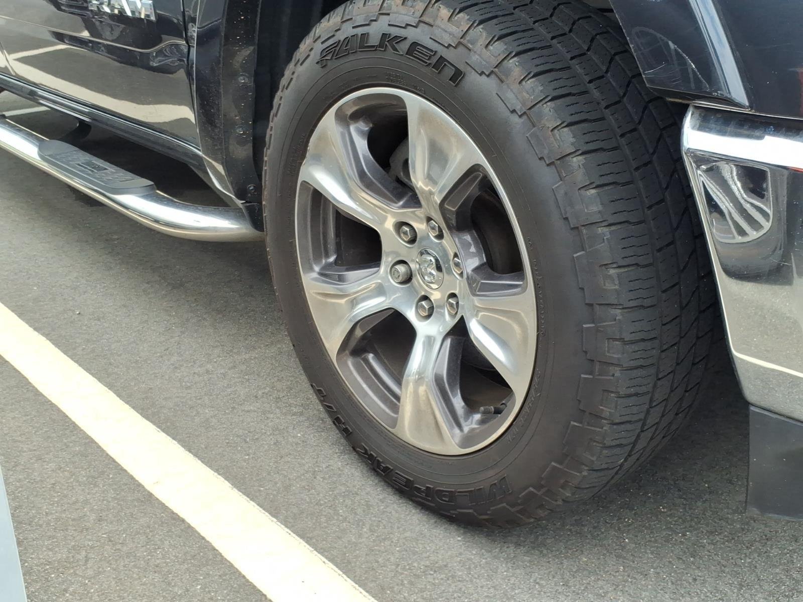 Used 2019 Patriot Blue Pearlcoat Ram Laramie image 7