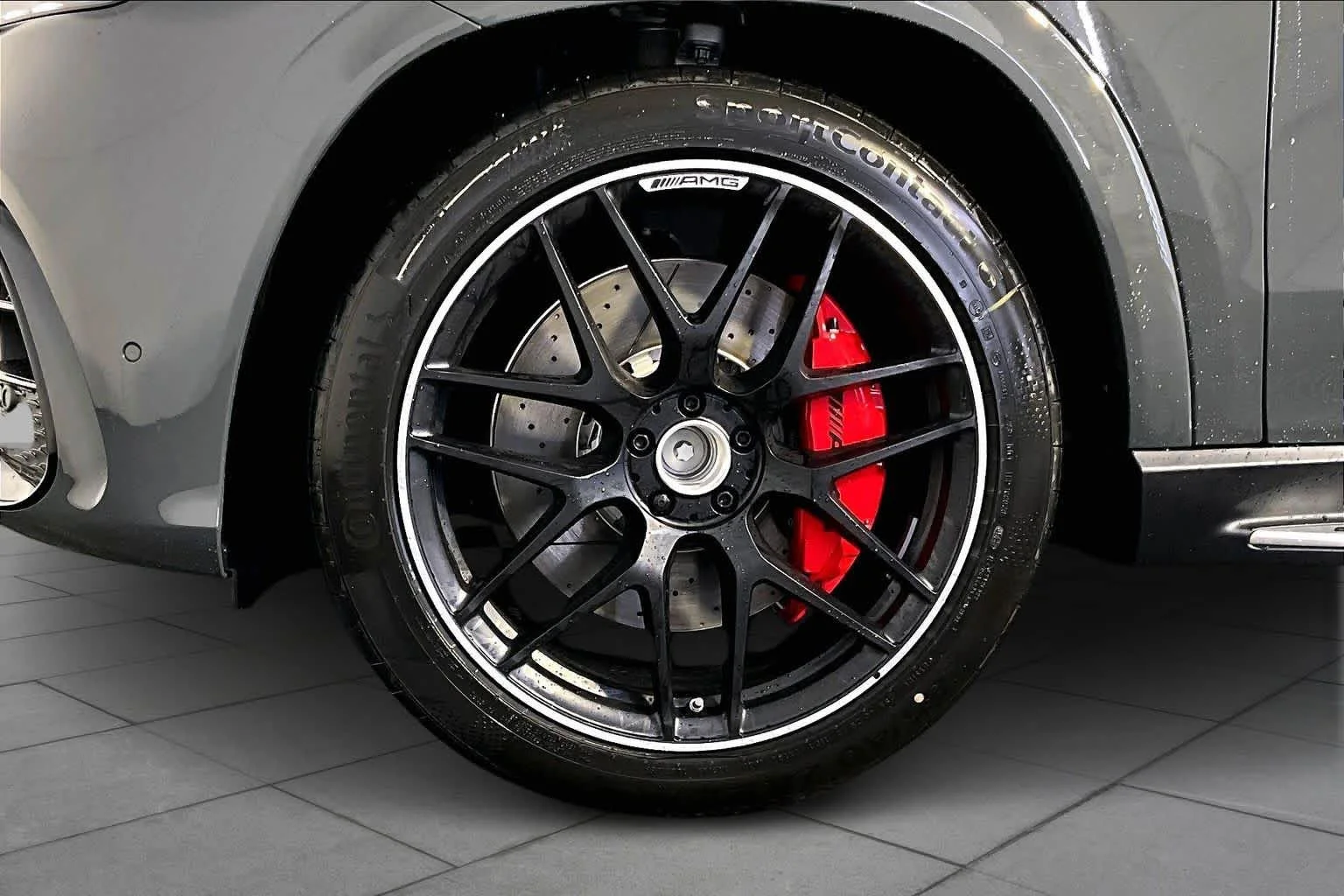 New 2026 MANUFAKTUR Silicon Grey Mercedes-Benz AMG® GLE 63 S image 17