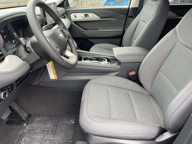 New 2026 Vapor Blue Metallic Ford Active image 15