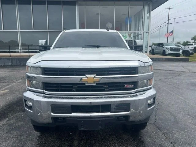 Used 2016 White Chevrolet LTZ image 11