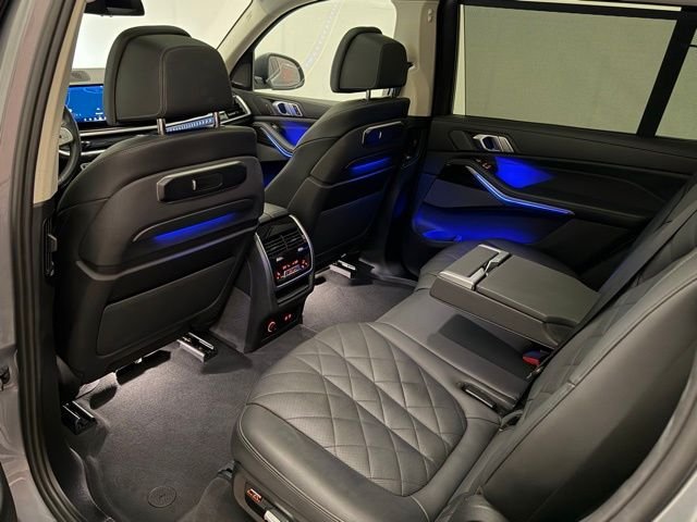 Used 2024 Skyscraper Gray Metallic BMW xDrive40i image 23