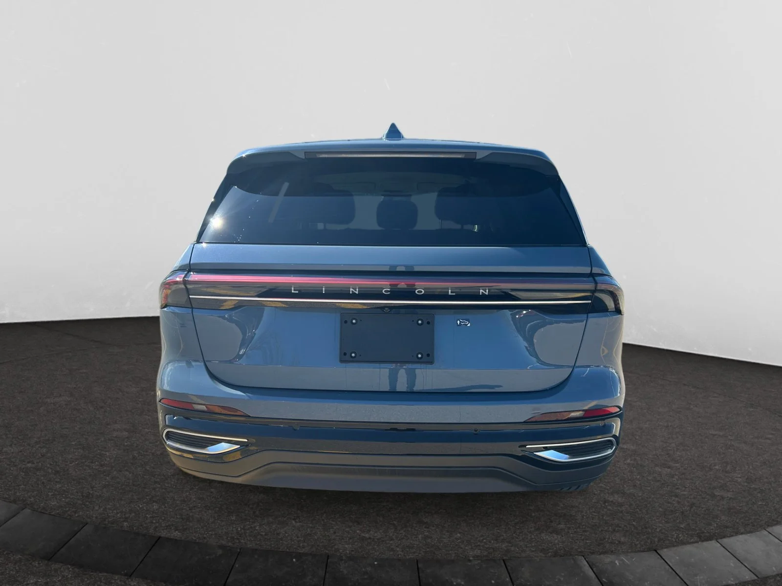 New 2026 Whisper Blue Metallic Clearcoat Lincoln Premiere image 4