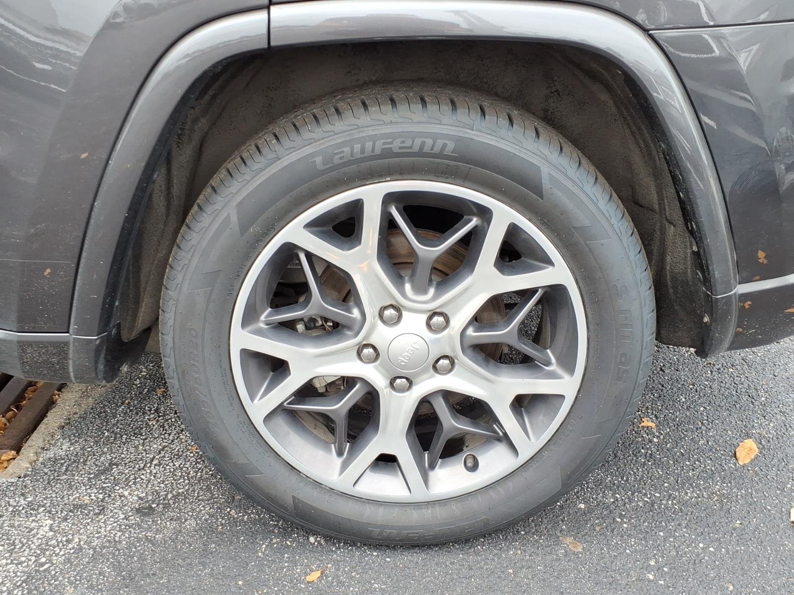 Certified Used 2021 Granite Crystal Metallic Clear Coat Jeep Overland image 6
