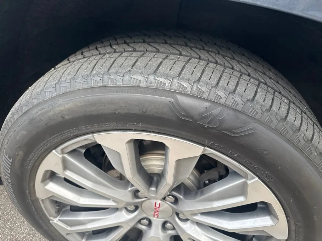 Used 2021 DARK SKY METALLIC GMC Denali image 15