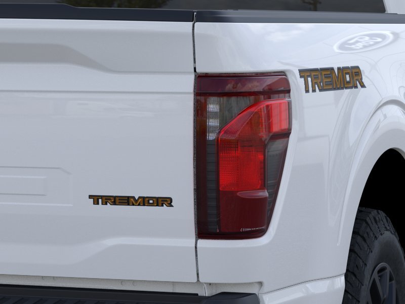 New 2026 Oxford White Ford Tremor® image 42