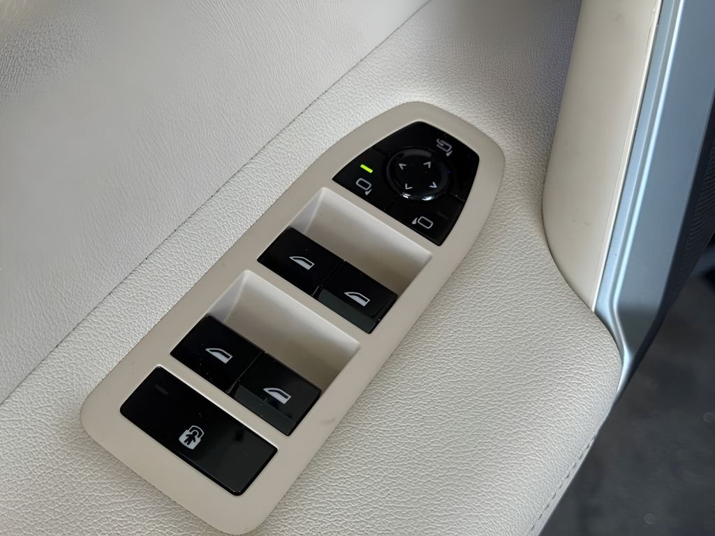 Certified Used 2025 Gray BMW M60 image 12
