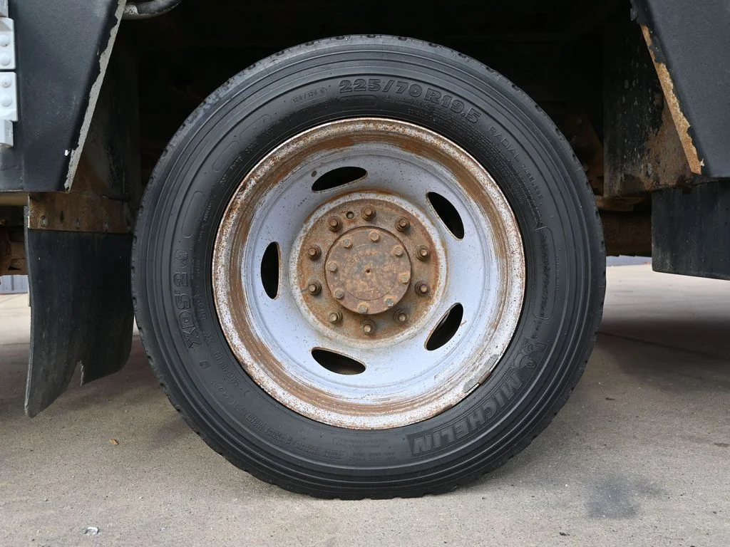 2016 Ford F-550 - Photo 25