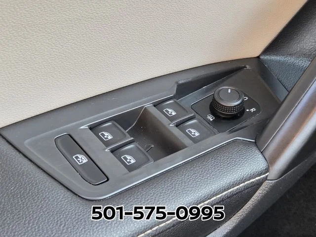 Used 2023  Volkswagen 2.0T S image 32