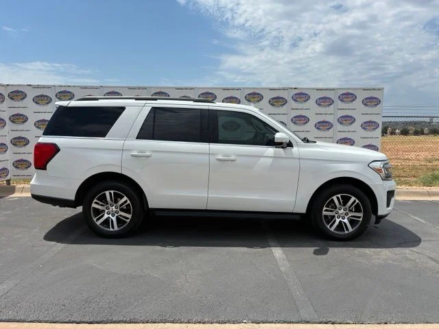 Pre-Owned 2024 Ford Expedition XLT