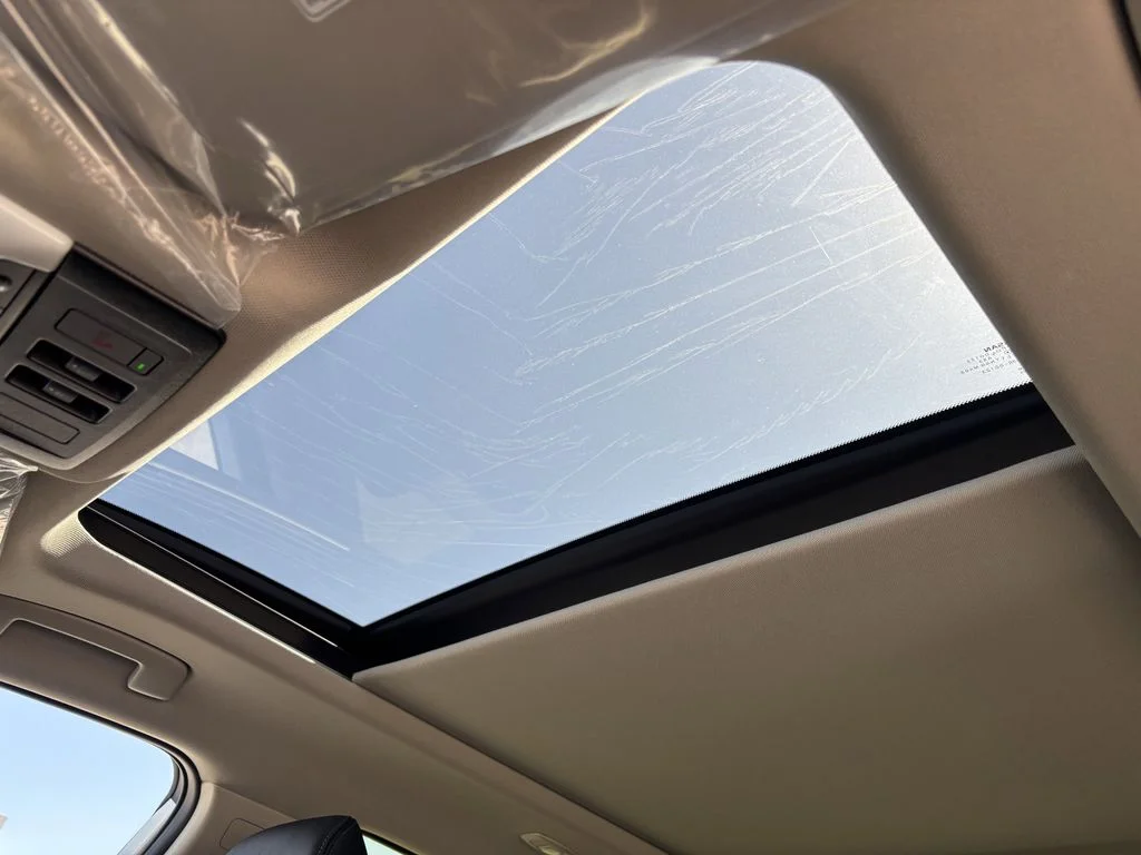New 2026 Everest White Pearl TriCoat Nissan Dark Armor™ image 19