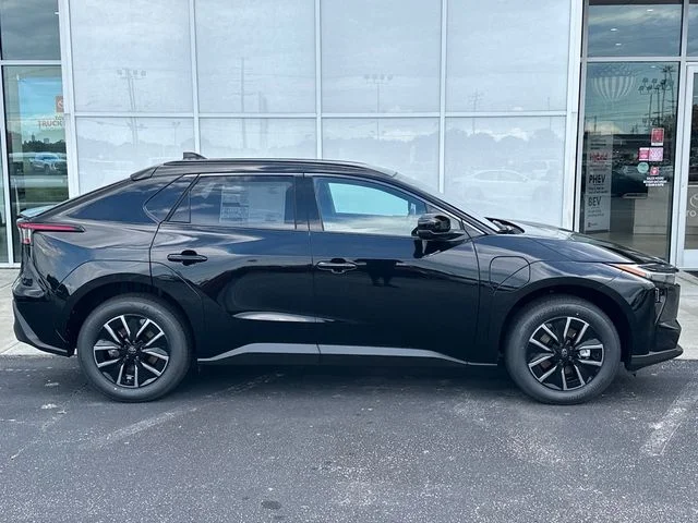 New 2026 Midnight Black Metallic Toyota  XLE image 2