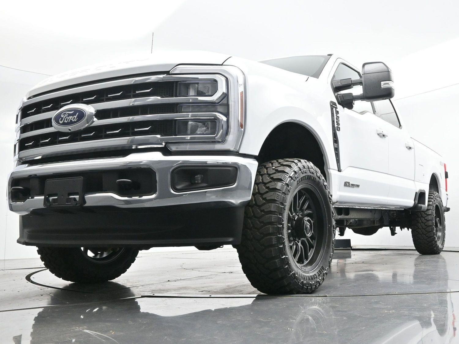 Used 2024 Oxford White Ford LARIAT image 39