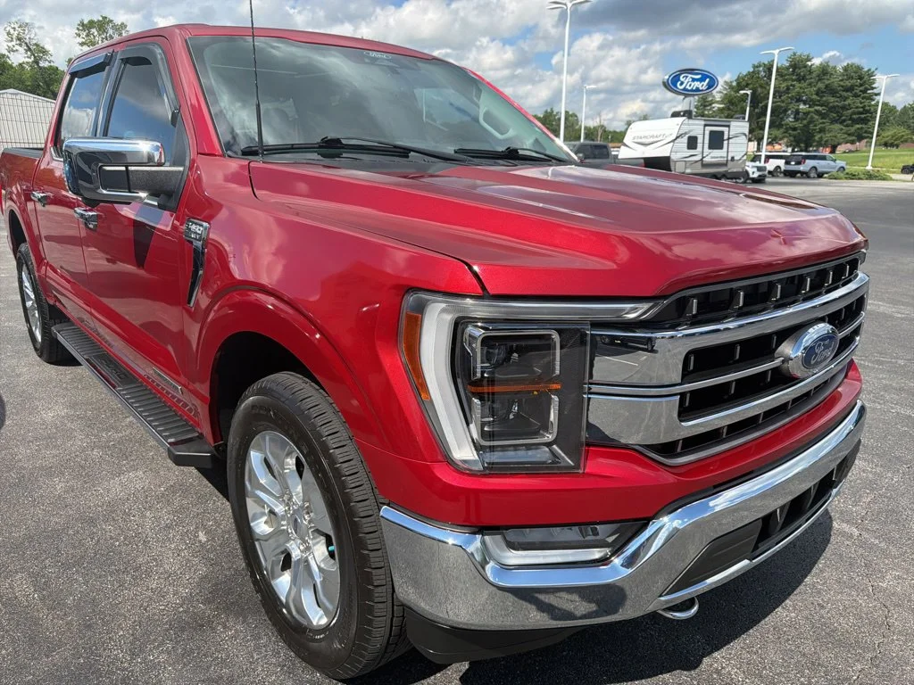 Used 2021 Rapid Red Metallic Tinted Clearcoat Ford Lariat image 6