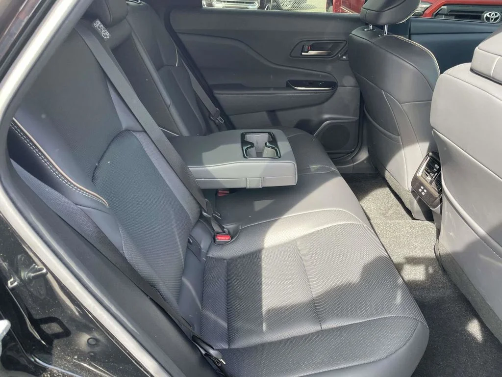 2025 Toyota Crown Signia Limited - Photo 46