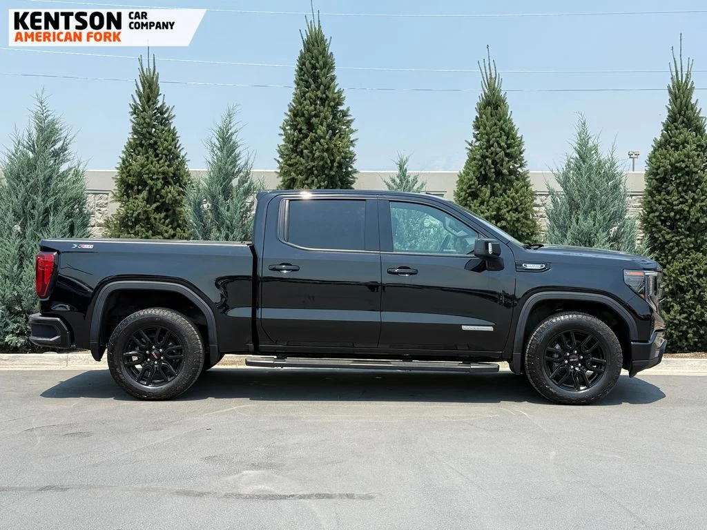 Used 2025 Black GMC Elevation image 9