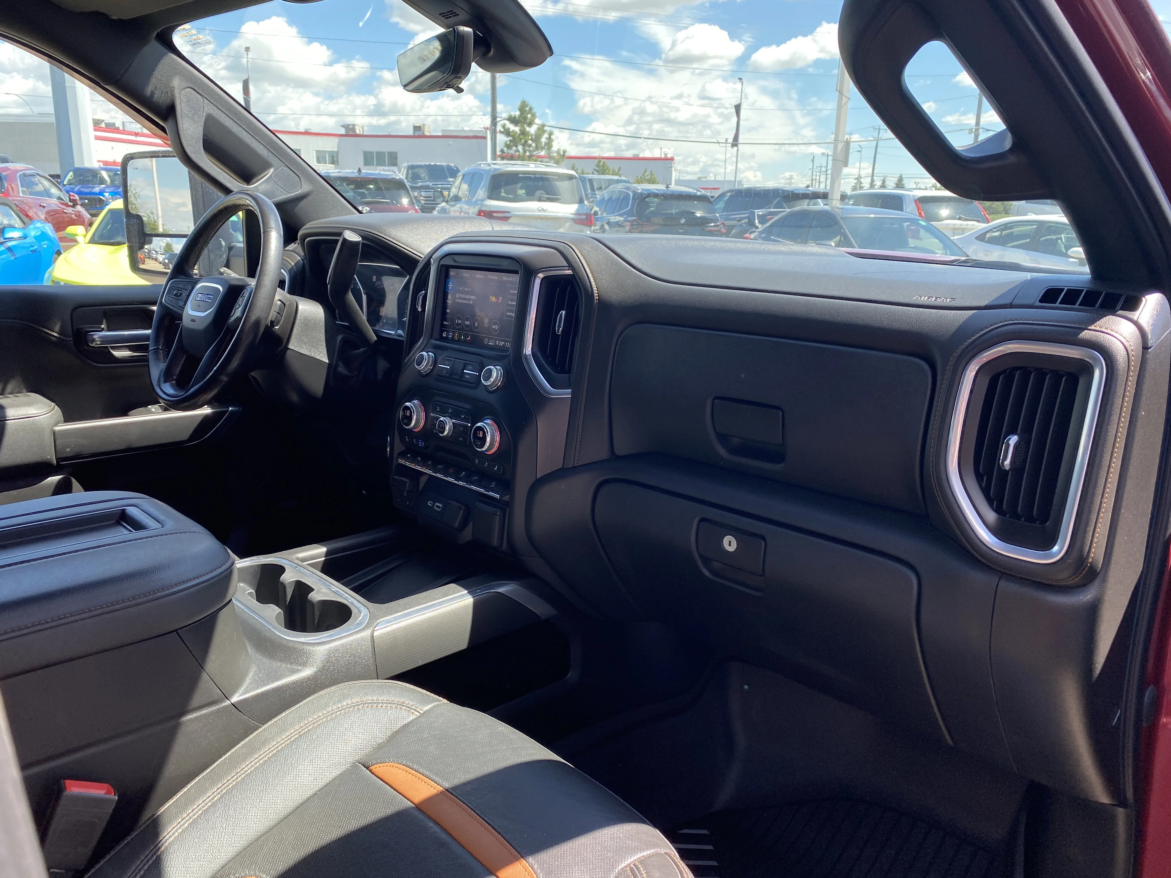 Certified Used 2020 Red GMC Crew Cab AT4 * STANDARD BOX * 3.0L DIESEL * 360 CAMERA * image 21