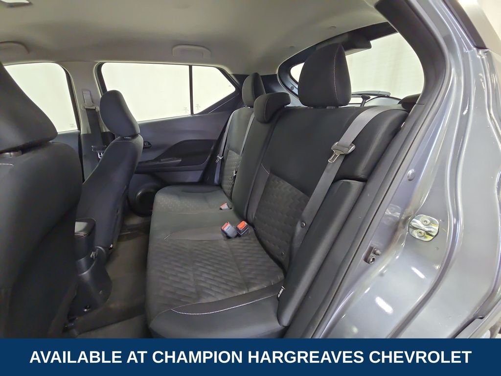 Used 2022 Gun Metallic Nissan S image 33