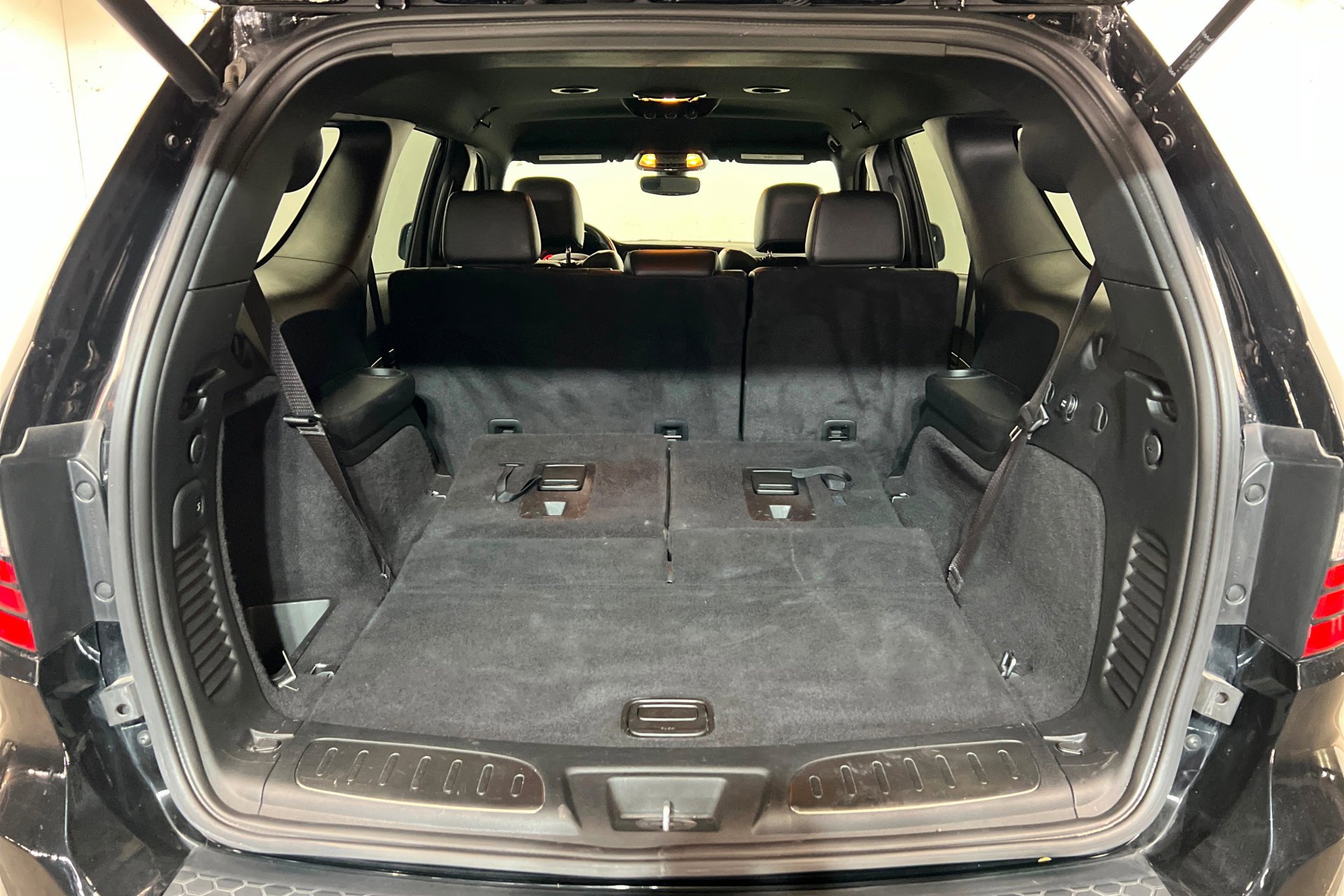 Used 2022 DB Black Clearcoat Dodge R/T image 23