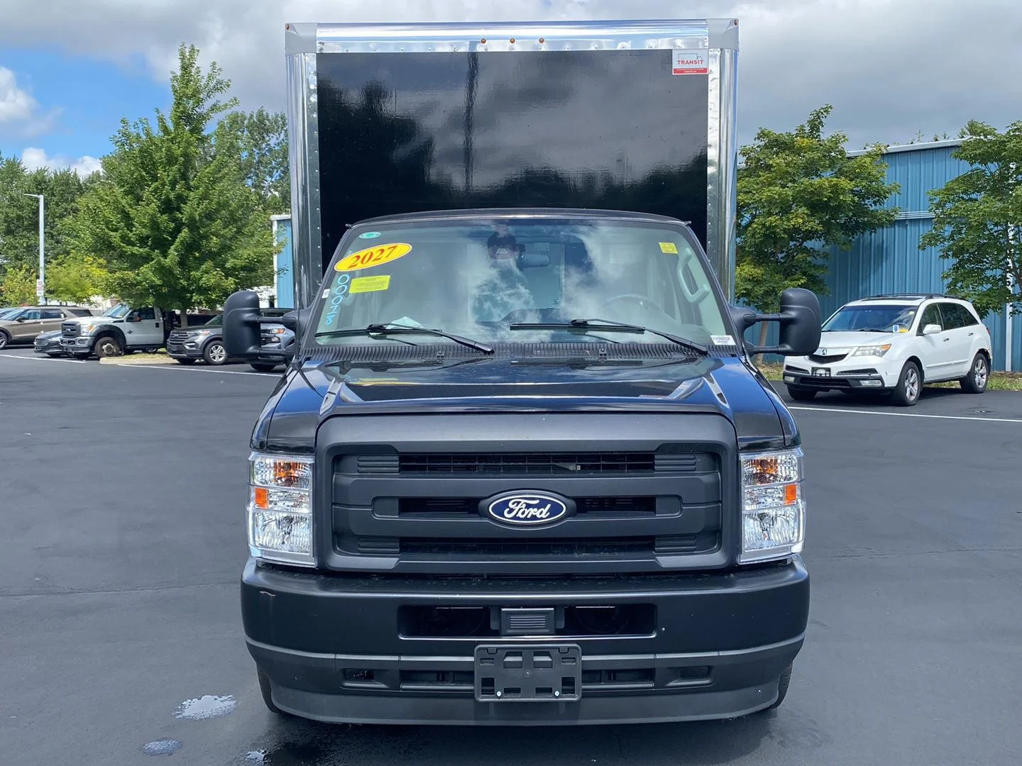 Used 2027 Wh Ford  image 2